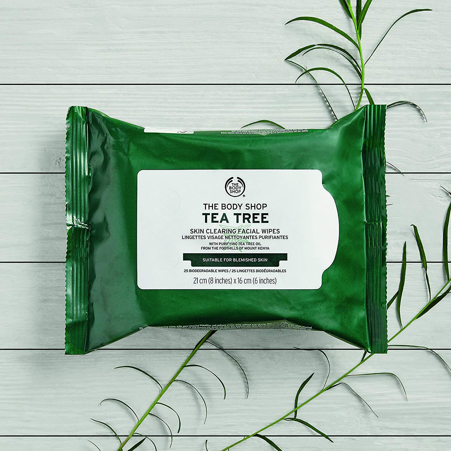 The Body Shop Tea Tree Skin Clearing Facial Wipes 25 Wipes